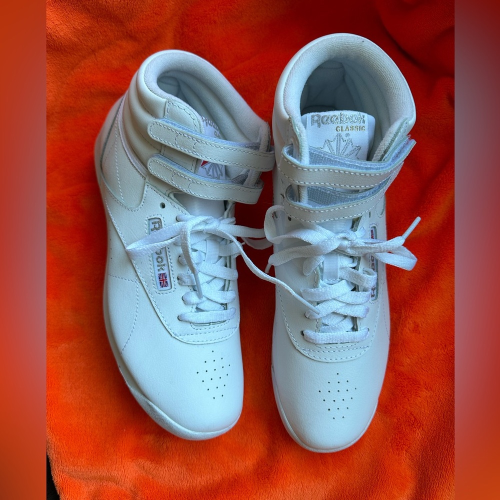 🆕️Reebok Women's Classic Freestyle Hi High Top